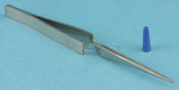 Dollhouse Miniature Self-Closing Pointed Tweezer, Carded